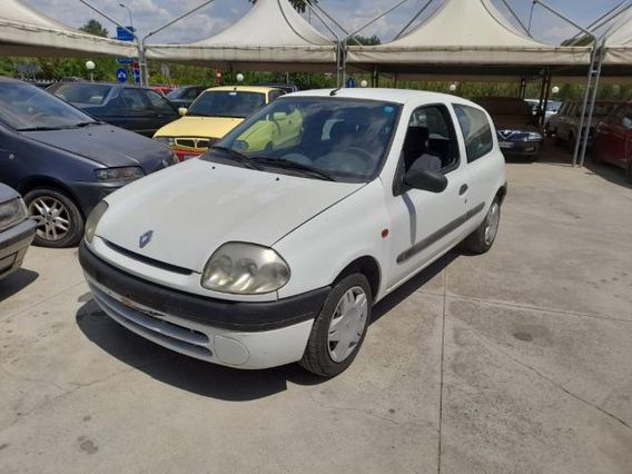 RENAULT - Clio - 1.2 3 porte RXE
