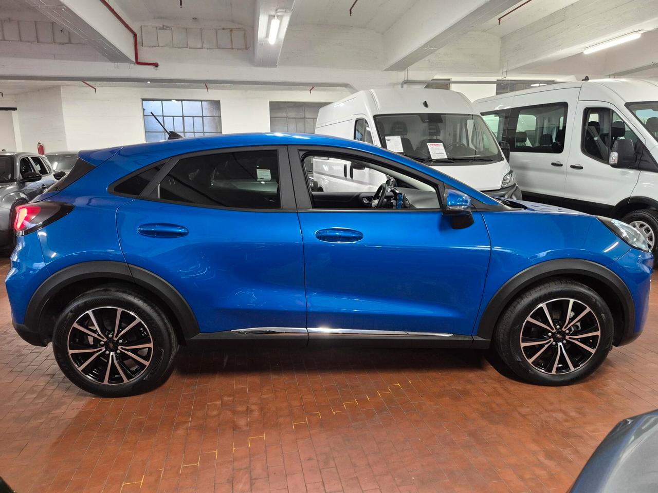 Ford Puma 1.0 EcoBoost Hybrid 125 CV S&S aut. Titanium