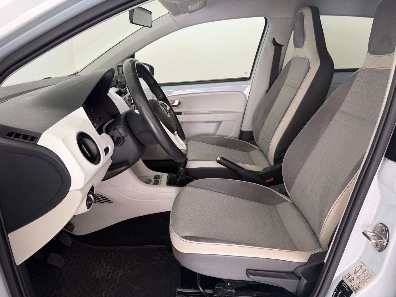VOLKSWAGEN UP 1.0 60 CV SPECIAL BEATS