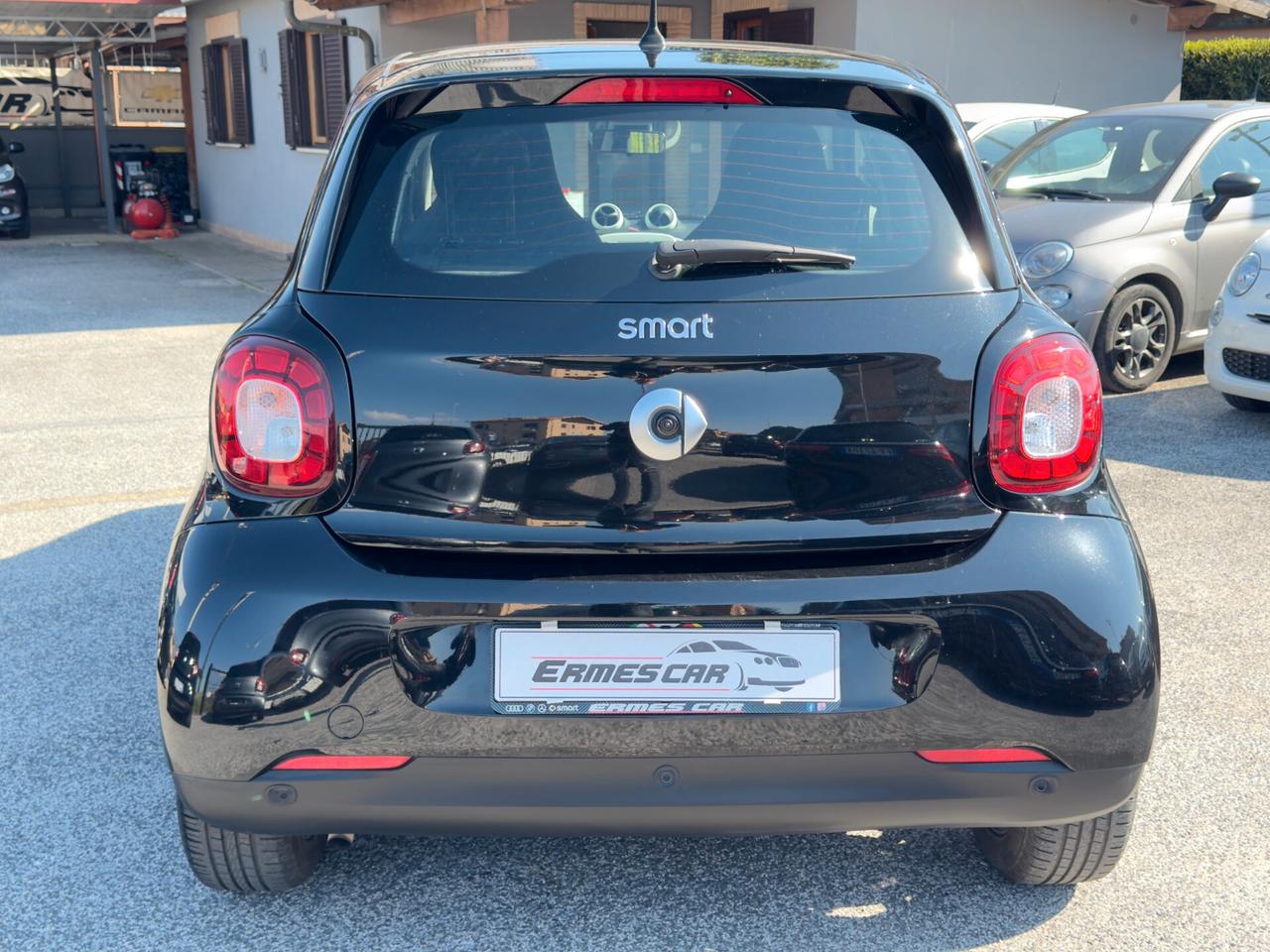 Smart ForFour PASSION LED NAVI KAMERA SENSORI FULL!!