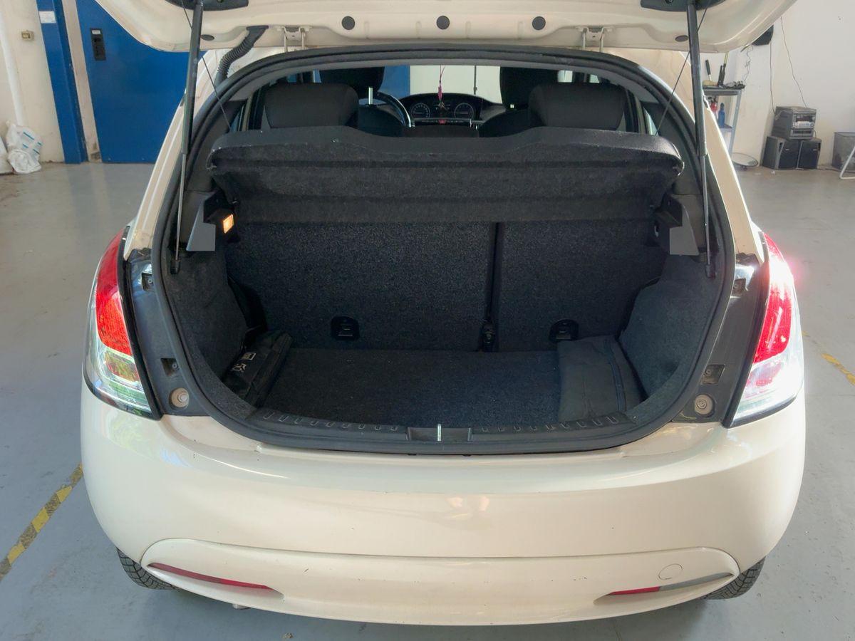 Lancia Ypsilon 5 Porte Ypsilon 1.2 Silver ecochic Gpl 69cv