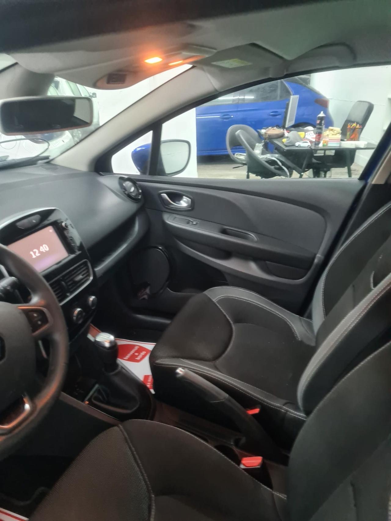 Renault Clio dCi 8V 75 CV 5 porte Moschino Intens