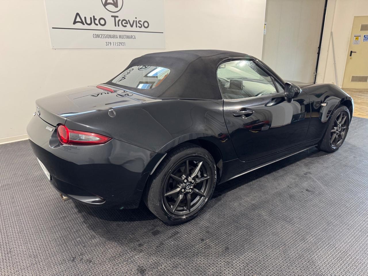 Mazda MX-5 1.5L Skyactiv-G Exceed