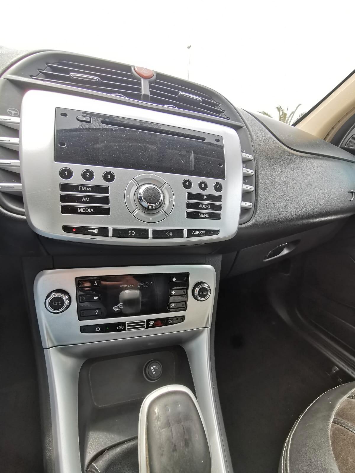 Lancia Delta 1.6 MJT Platino 2009 TETTO