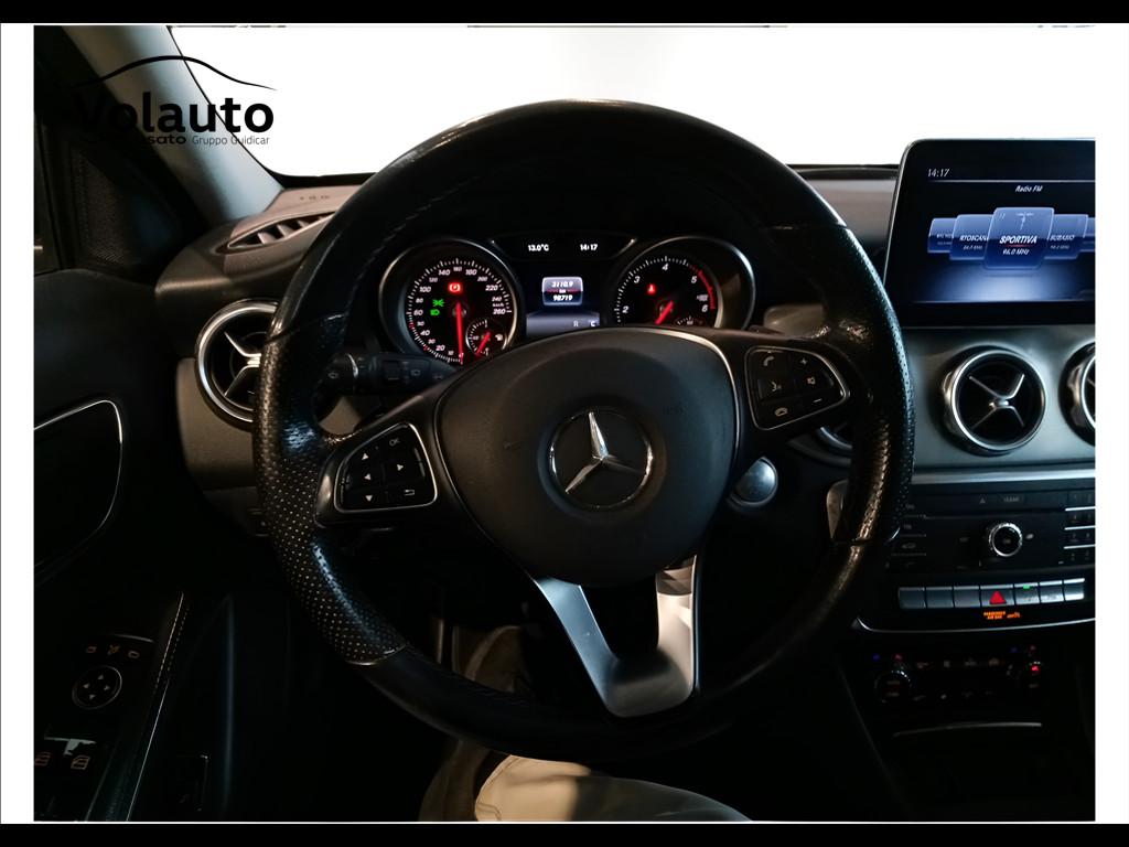 Mercedes-Benz GLA-X156 2017 - GLA 200 d Sport auto