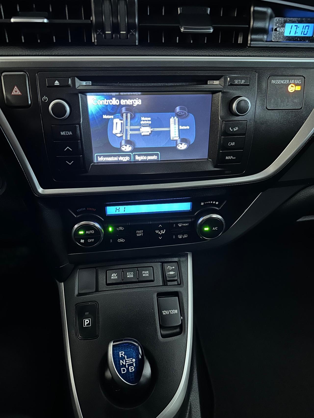 Toyota Auris 1.8 Hybrid Lounge