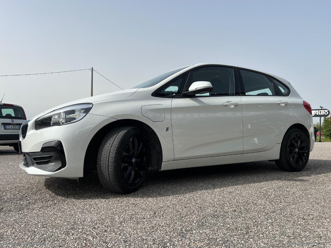 BMW 225xe Active Tourer iPerf.Advantage aut.