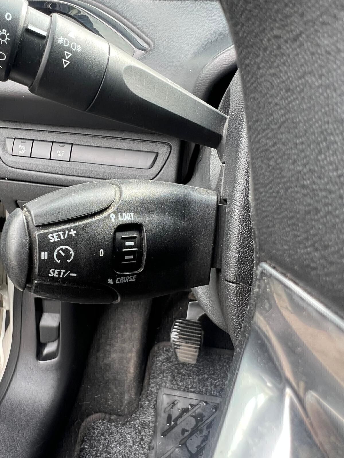 Peugeot 208 BlueHDi 100 Stop&Start 5 porte Allure Pack