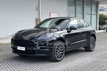 PORSCHE Macan 2.0