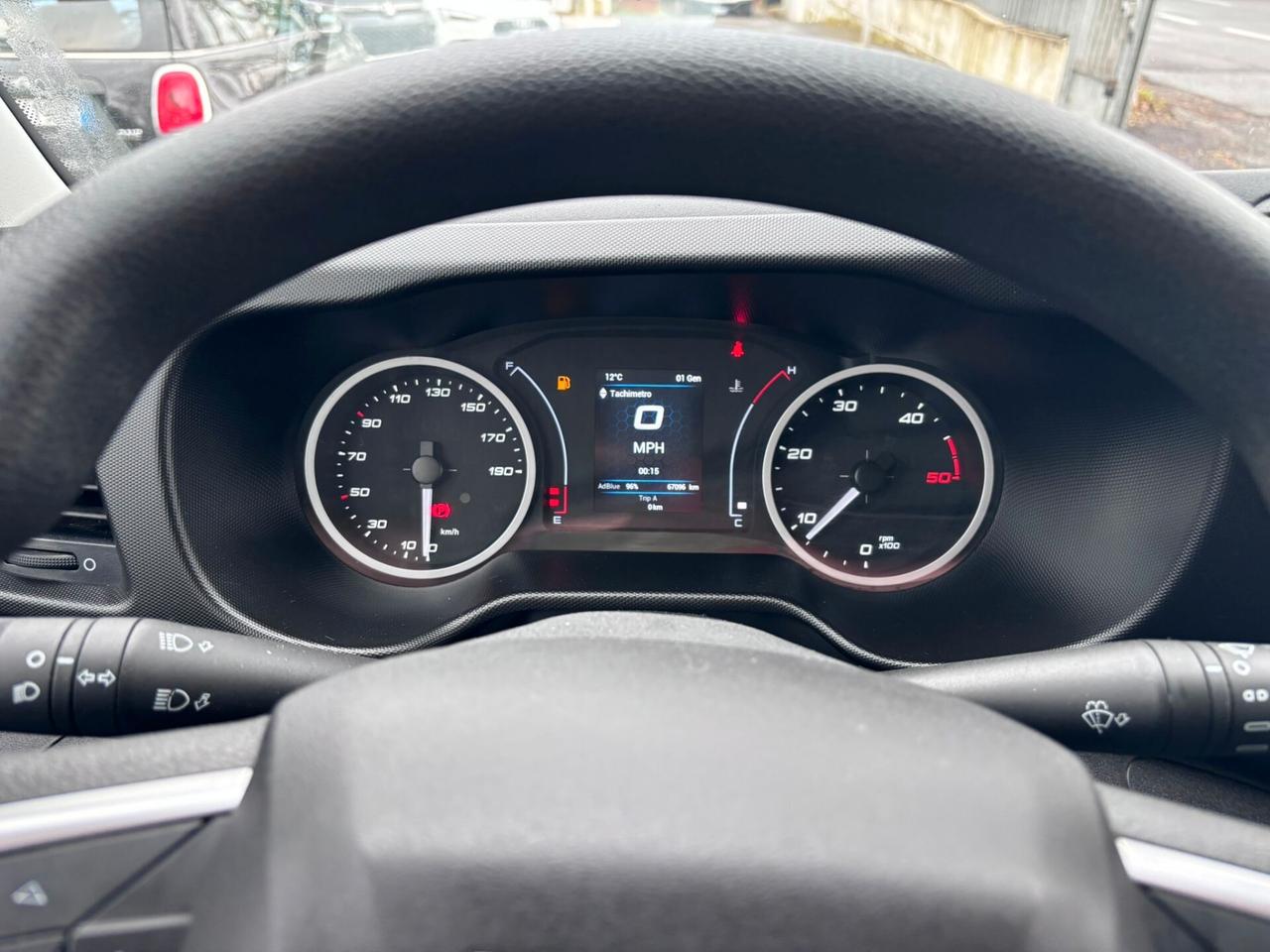 Iveco daily 35C160 furgone e sponda caricatrice