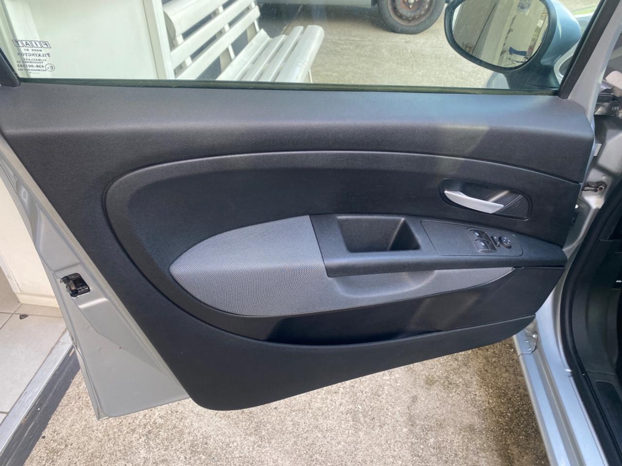 Fiat Grande Punto 1.3 MJT 90 CV 5 porte Dynamic