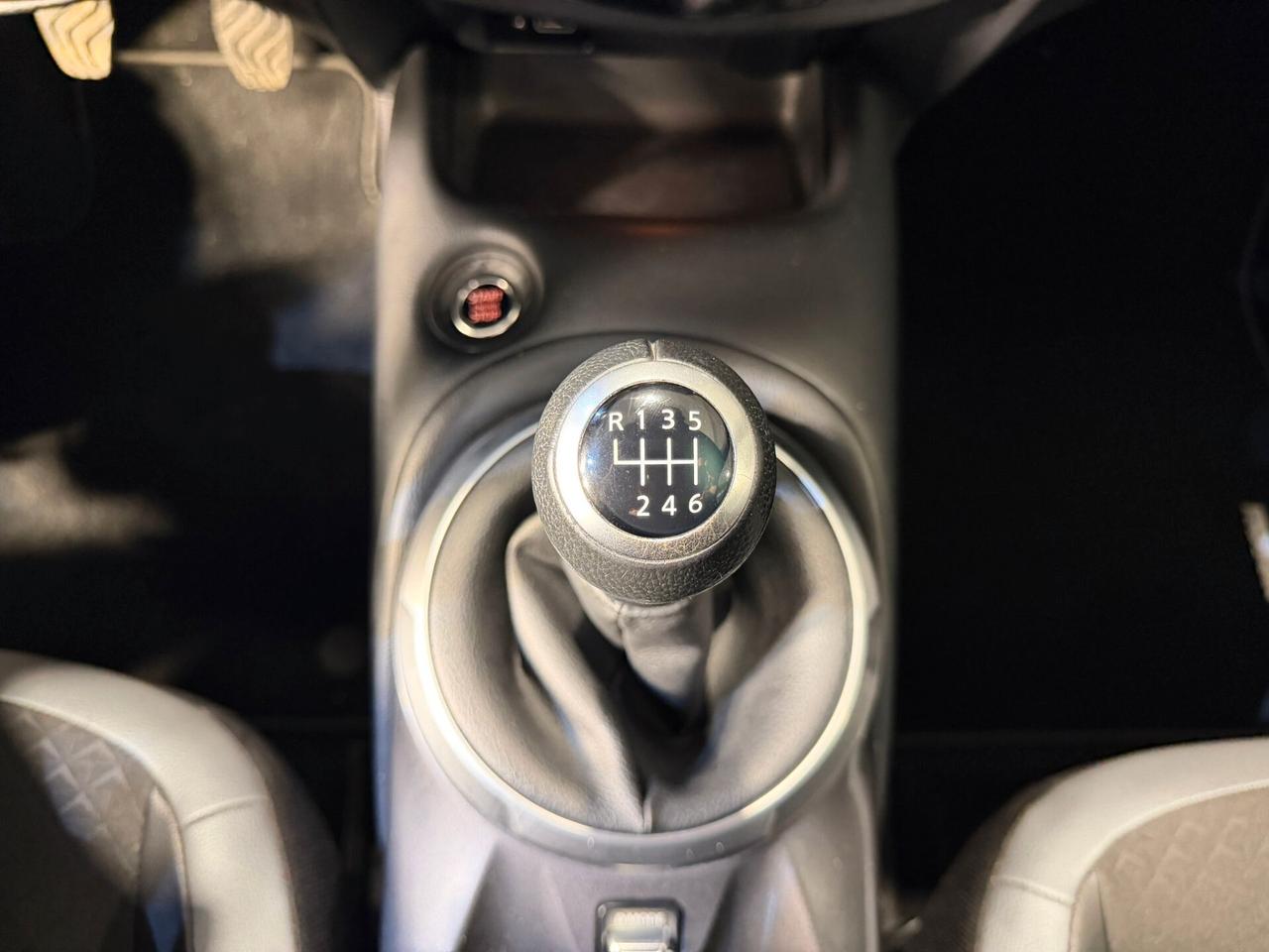 Nissan Juke 1.0 DIG-T 114 CV N-Connecta