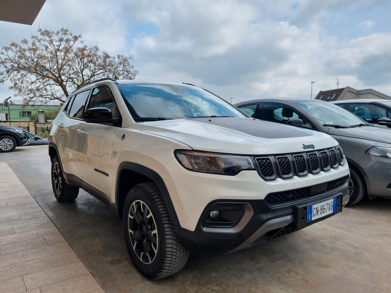 Jeep Compass 1.3 Turbo T4 240 CV PHEV AT6 4xe Trailhawk