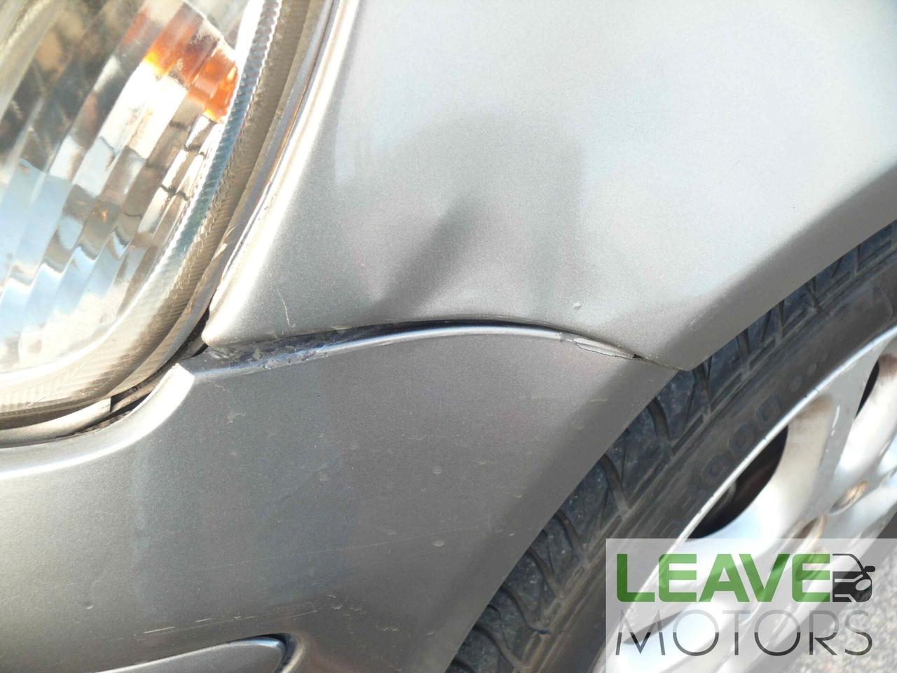 Toyota Yaris 1.3i 16V cat 5 porte Sol (M1437)