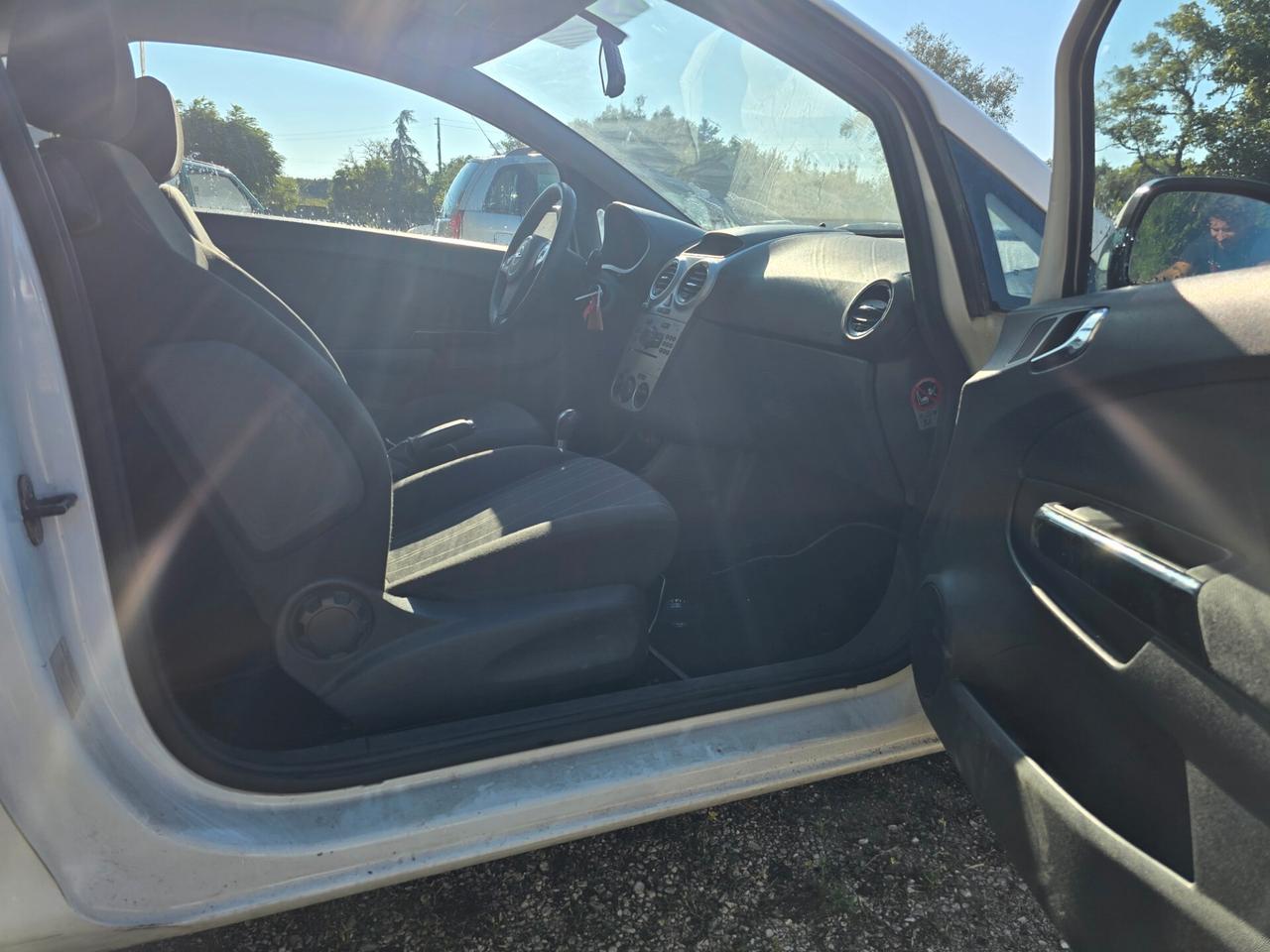 Opel Corsa 1.4 16V 3 porte AUTOMATICA