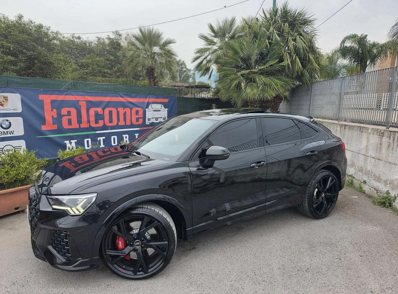 Audi RSQ3 SPORTBACK TOTAL BLACK FULL