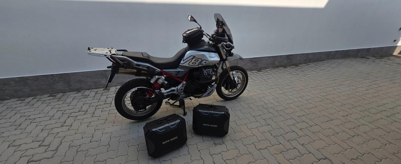 Moto Guzzi V 85 ABS EURO 5 +