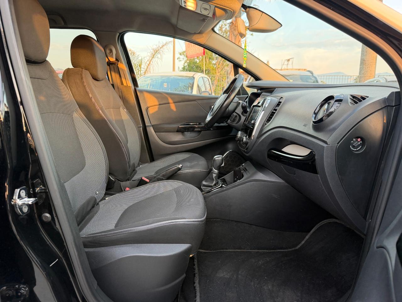 RENAULT CAPTUR 2016 1.5 DIESEL 90 CV *AUTOM