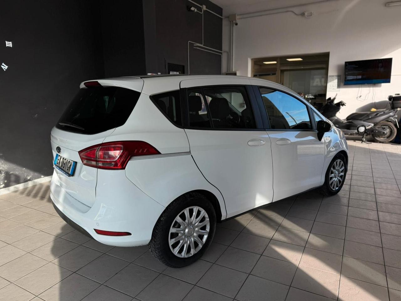 Ford B-Max 1.6 TDCi 95 CV Individual