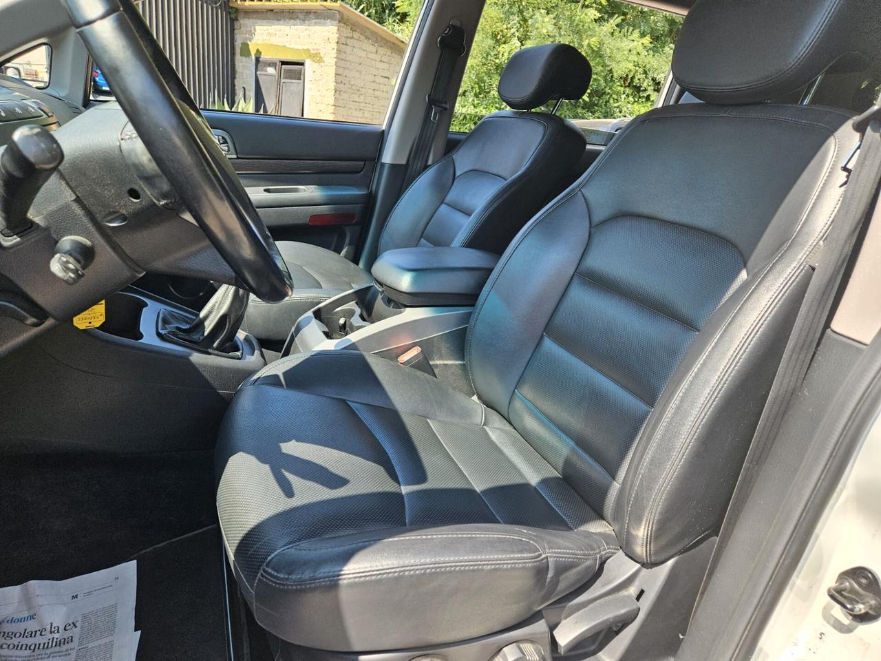 Ssangyong Rodius 2.2 Diesel 2WD M/T