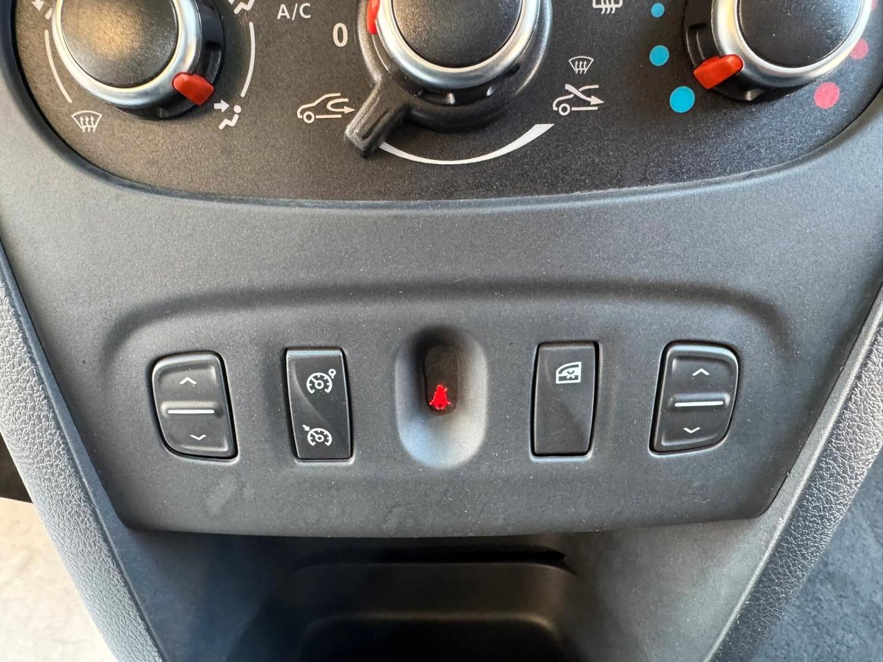 DACIA SANDERO STEPWAY 1.5 DCI 90CV UNICO PROPRIETARIO