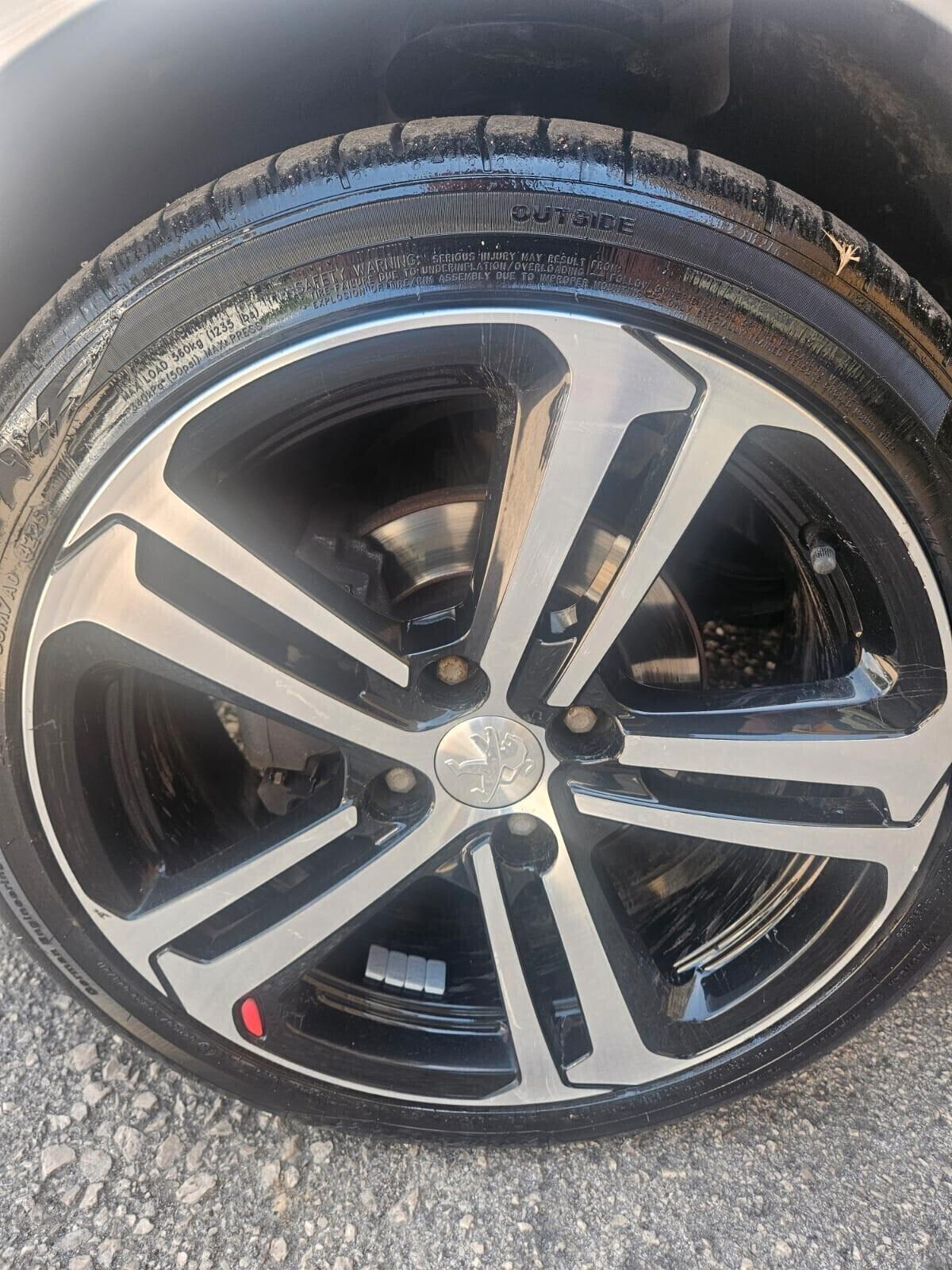 Peugeot 208 BlueHDi 120 GT Line 2016