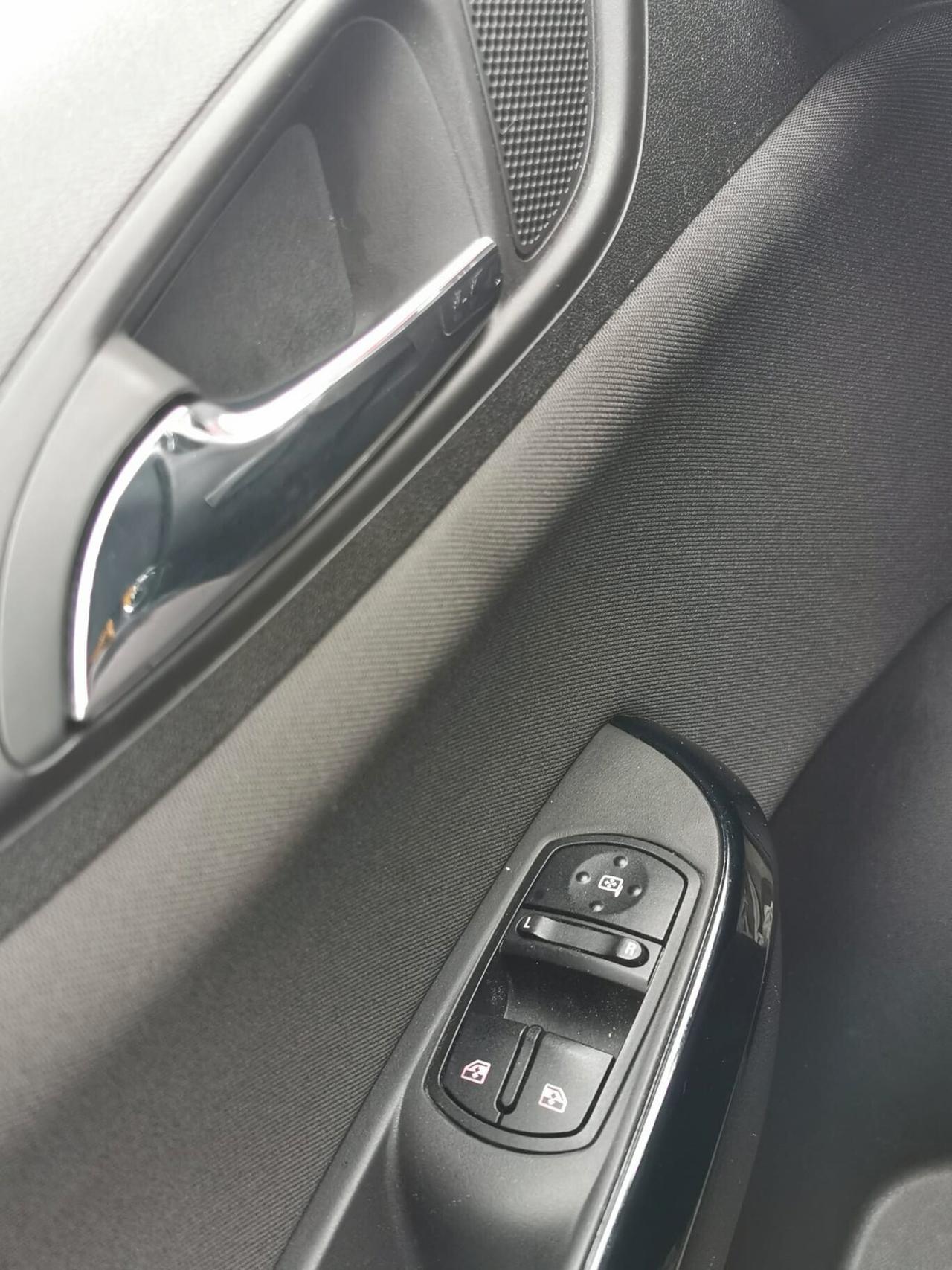 Opel Corsa 1.3 CDTI ecoFLEX Coupé Cosmo 2015