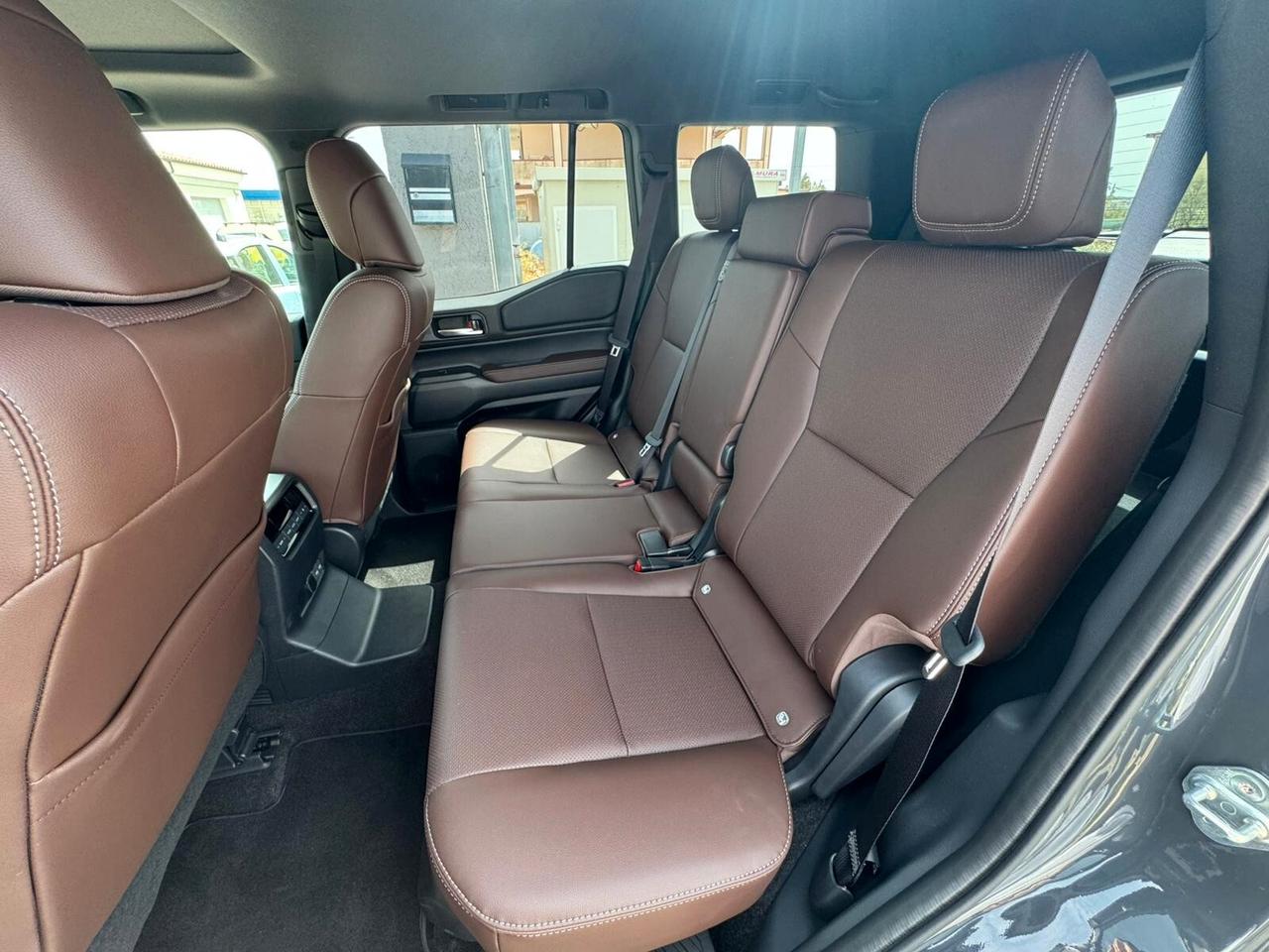 TOYOTA LAND CRUISER 7 POSTI - KM ZERO