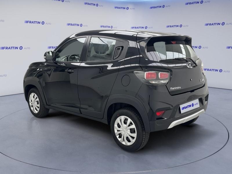 MAHINDRA KUV100 K6+