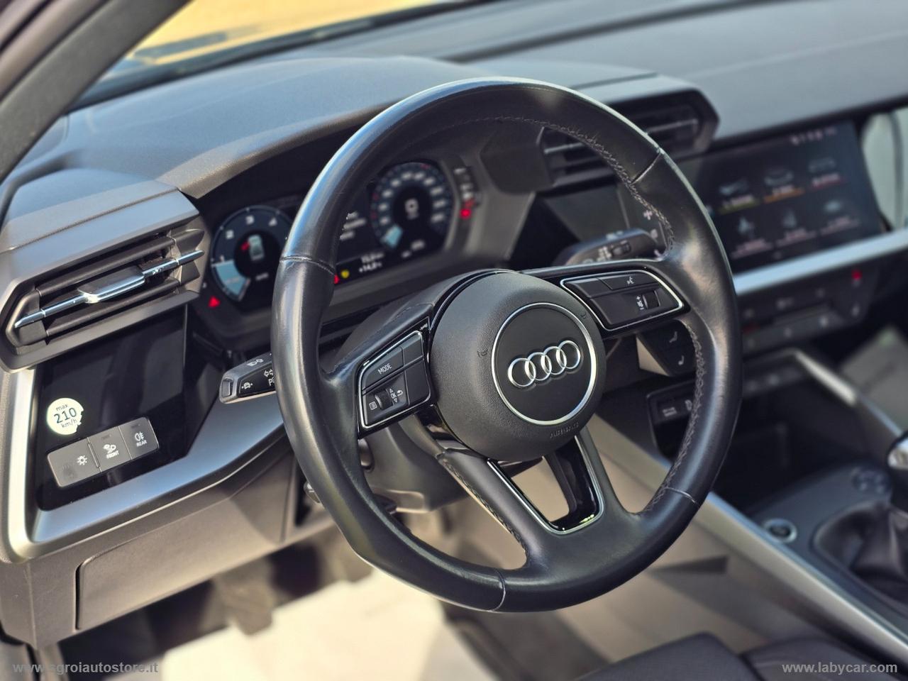 AUDI A3 Sedan 30 TDI S line TETTUCCIO