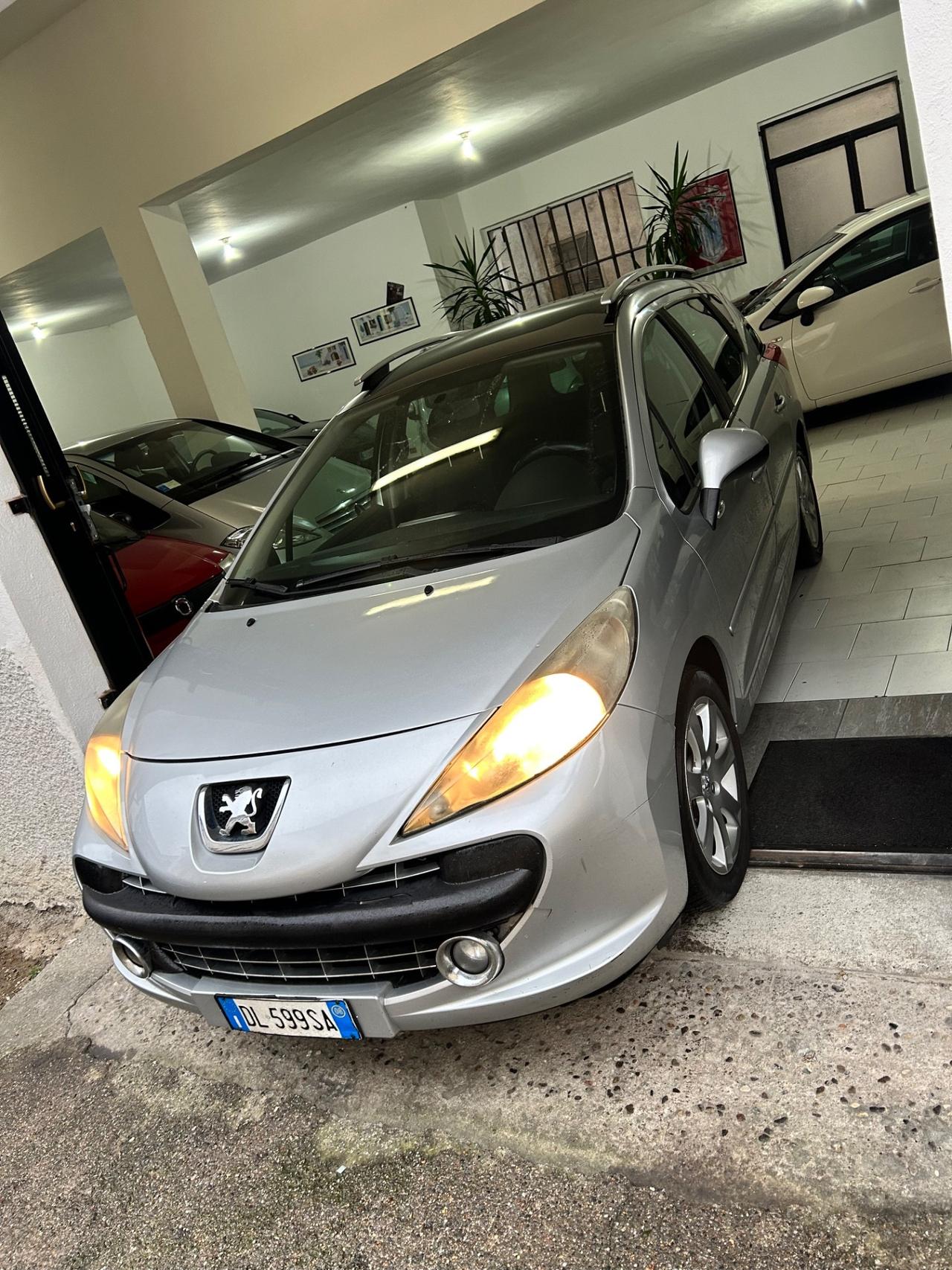 Peugeot 207 1.6 HDi 90CV SW XS Ciel