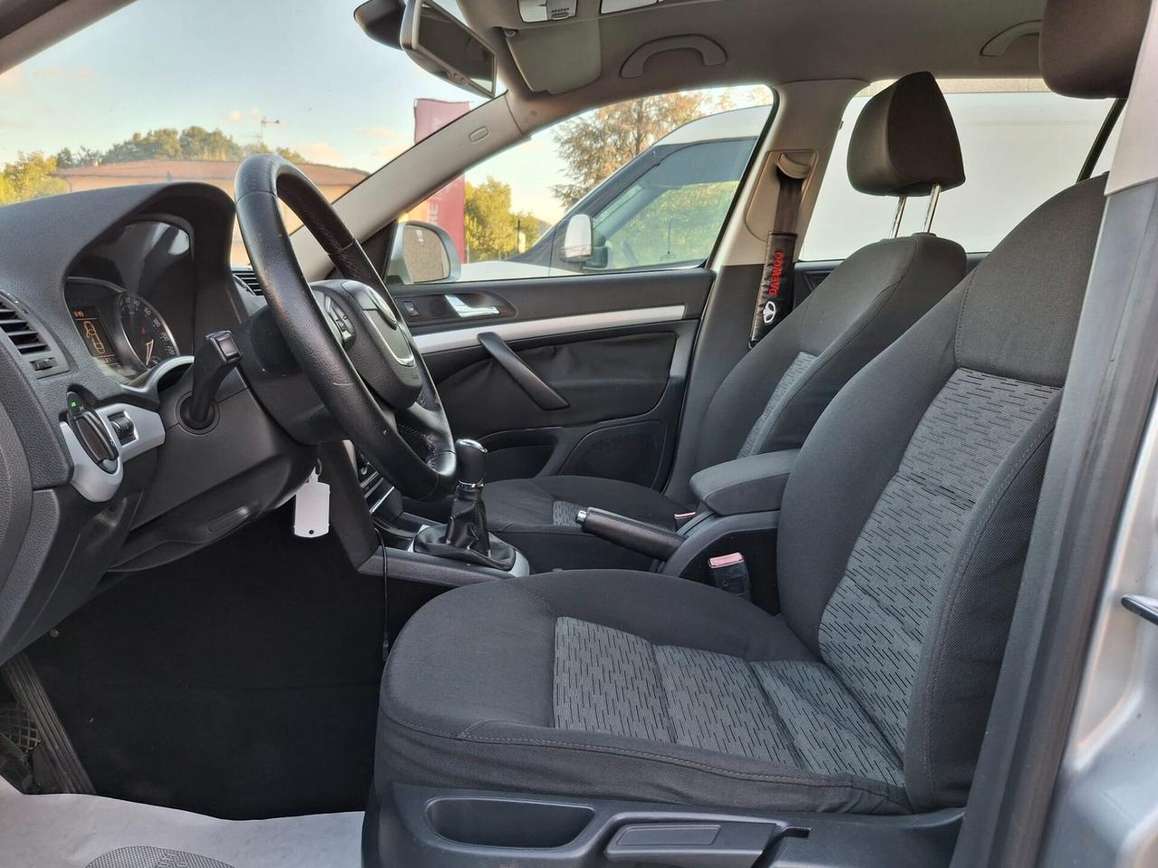 Skoda Octavia 1.6 TDI CR 105 CV Wagon Ambition