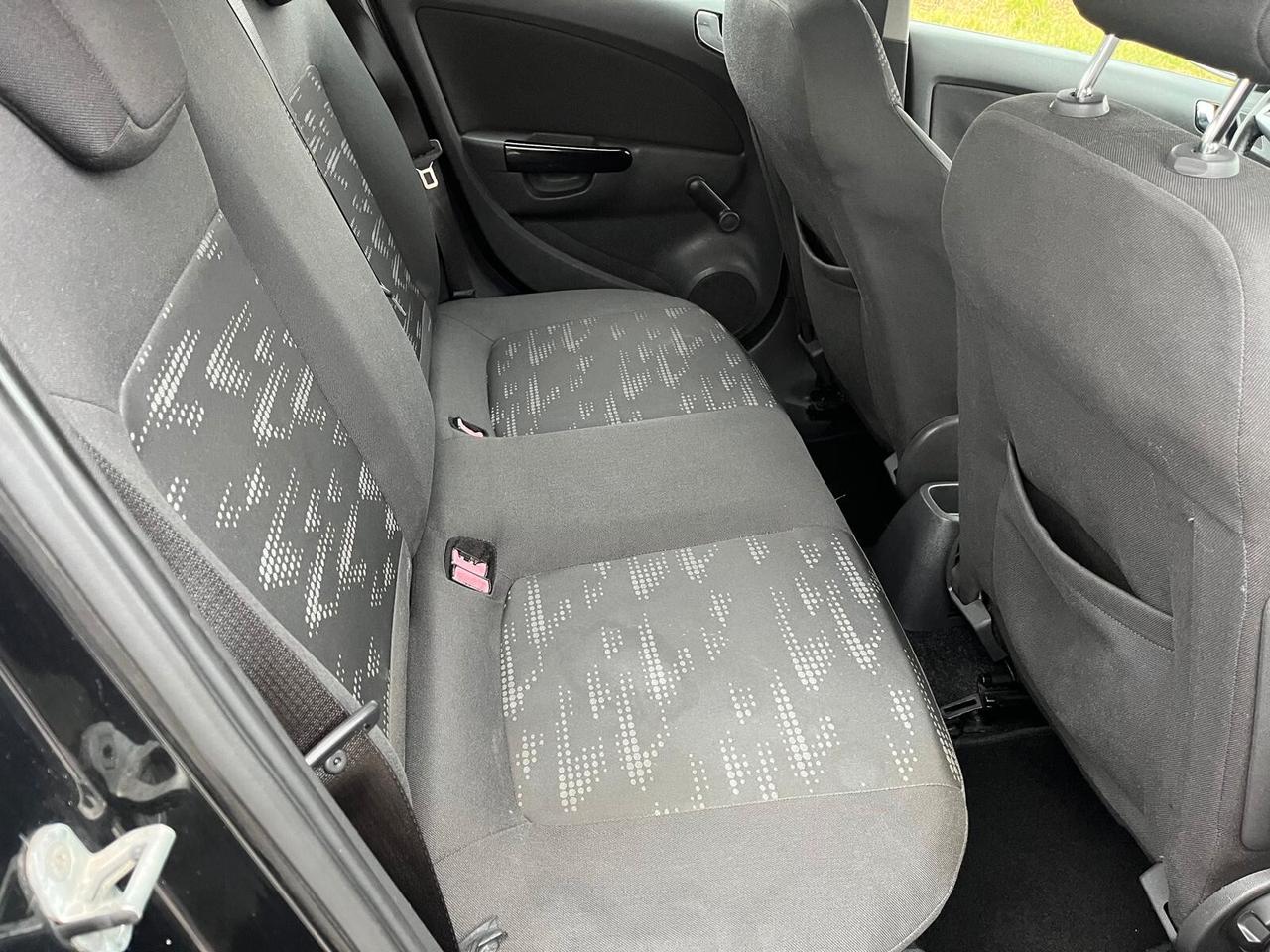 Opel Corsa 1.2 5 porte Club **NEOPATENTATI**