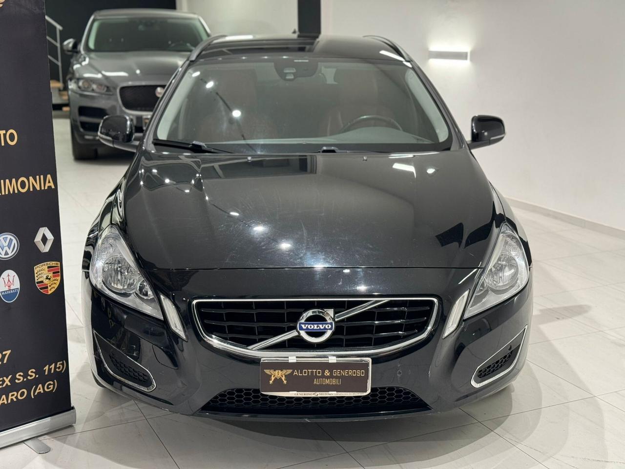 Volvo V60 D2 1.6 Ocean Race