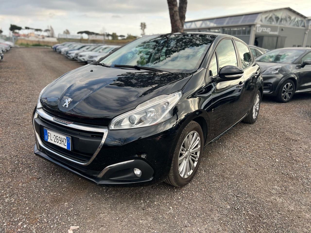 Peugeot 208 PureTech 82 5p. GPL Allure