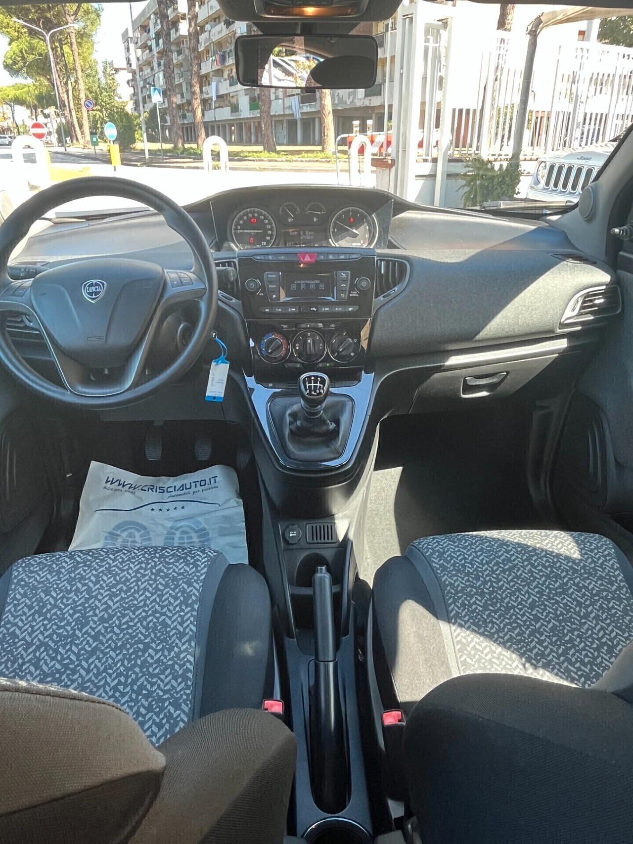 Lancia Ypsilon 1.0 IBRIDA/BENZINA 12348 KM CERTIFICATI UNICO POROPRIETARIO