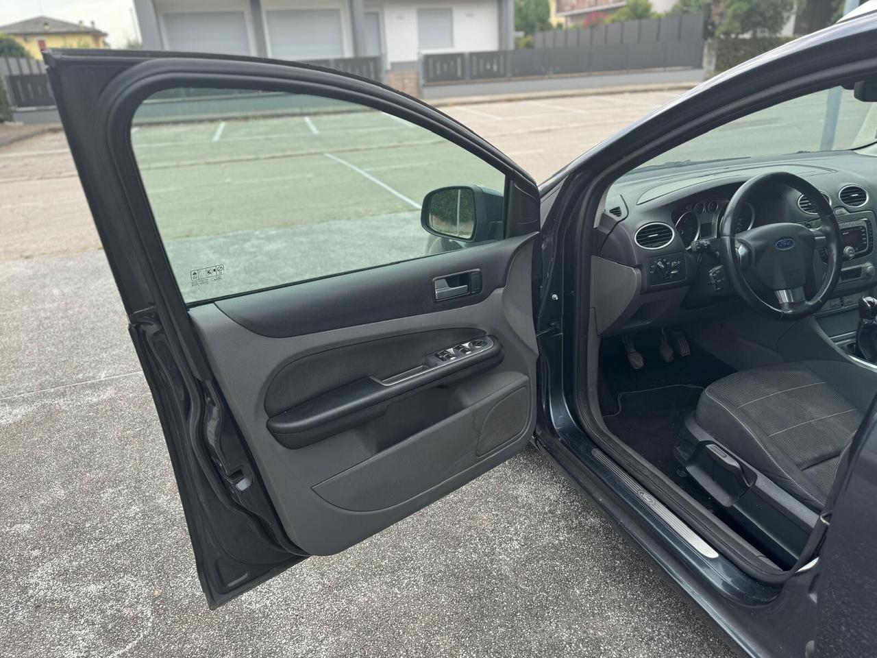 Ford Focus 1.6 TDCi SW Titanium – Anno 2009 – Neopatentati