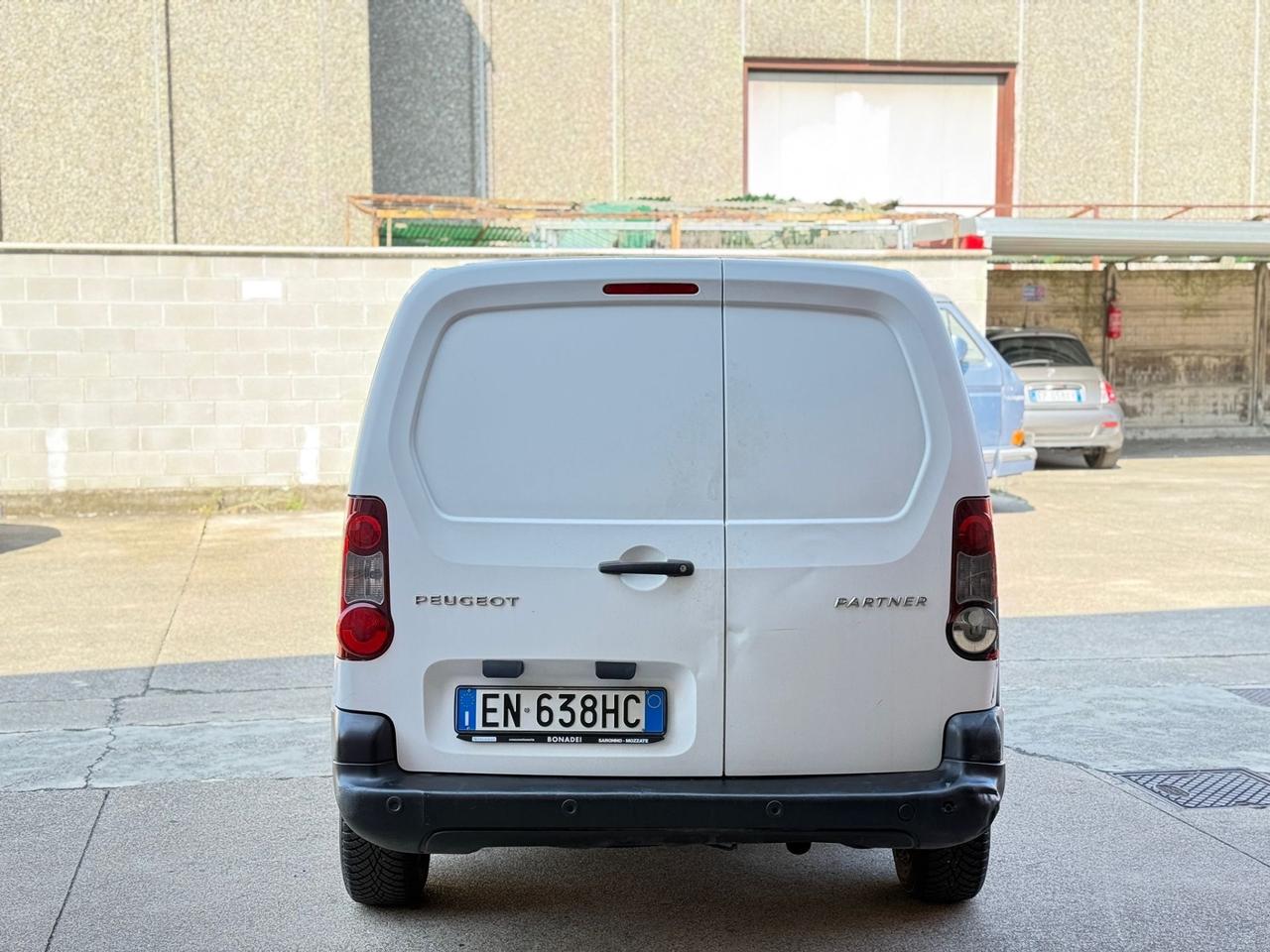 Peugeot Partner Tepee 1.6 HDi 92CV Outdoor