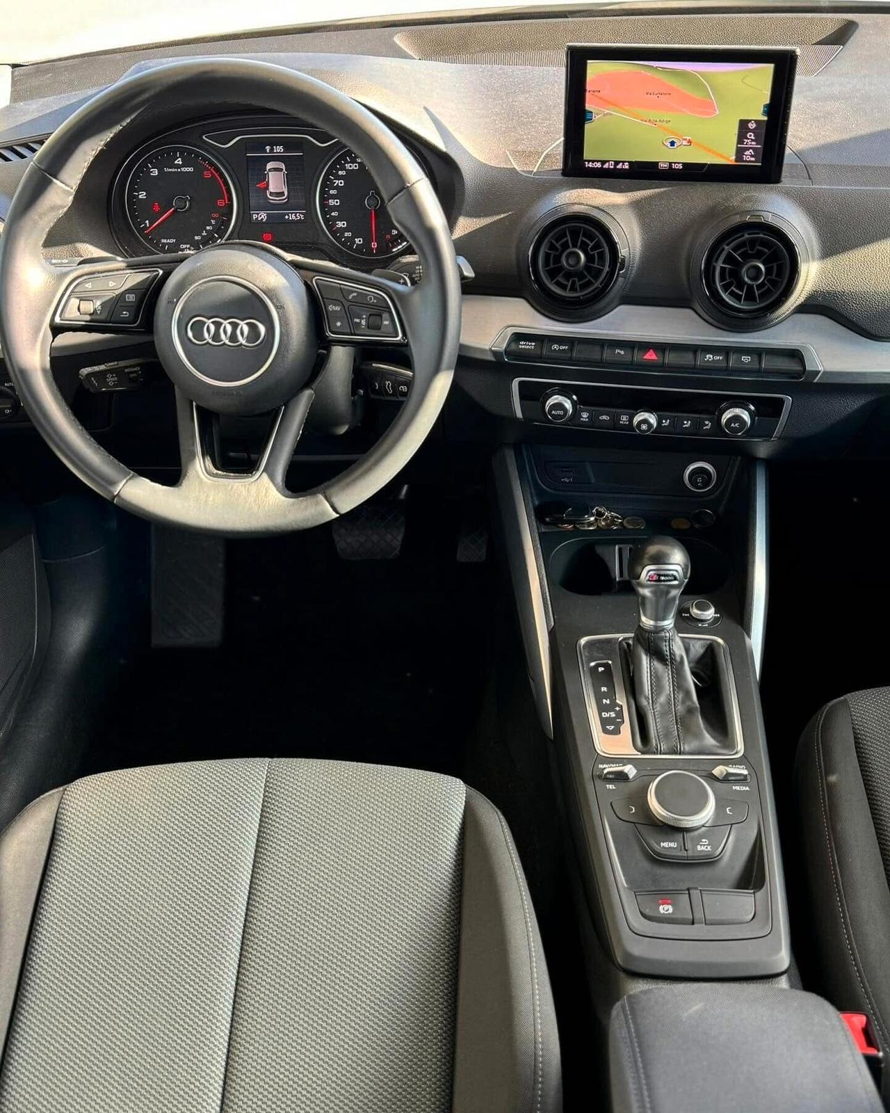 Q2 1.6 TDI S-Line