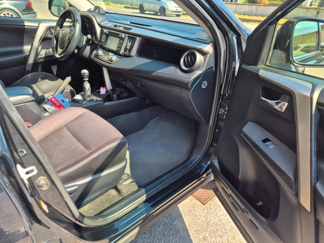 Toyota RAV 4 RAV4 2.0 D-4D 2WD Style