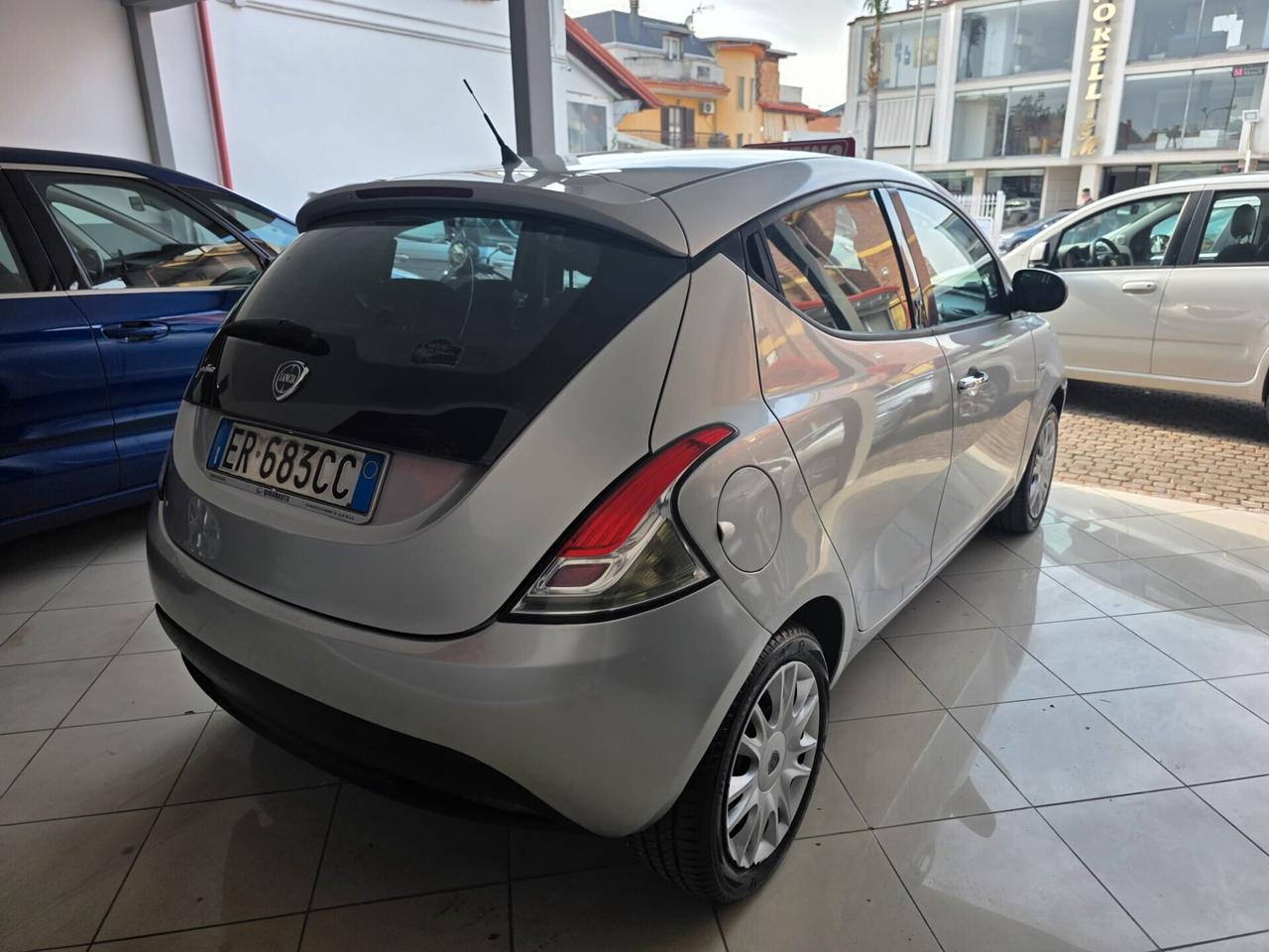 LANCIA YPSILON 1.2 BENZINA DEL NORD ITA 2013