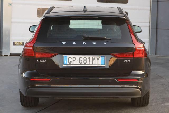VOLVO V60 NON MARCIANTE B3 automatico Essential PREZZO NETTO