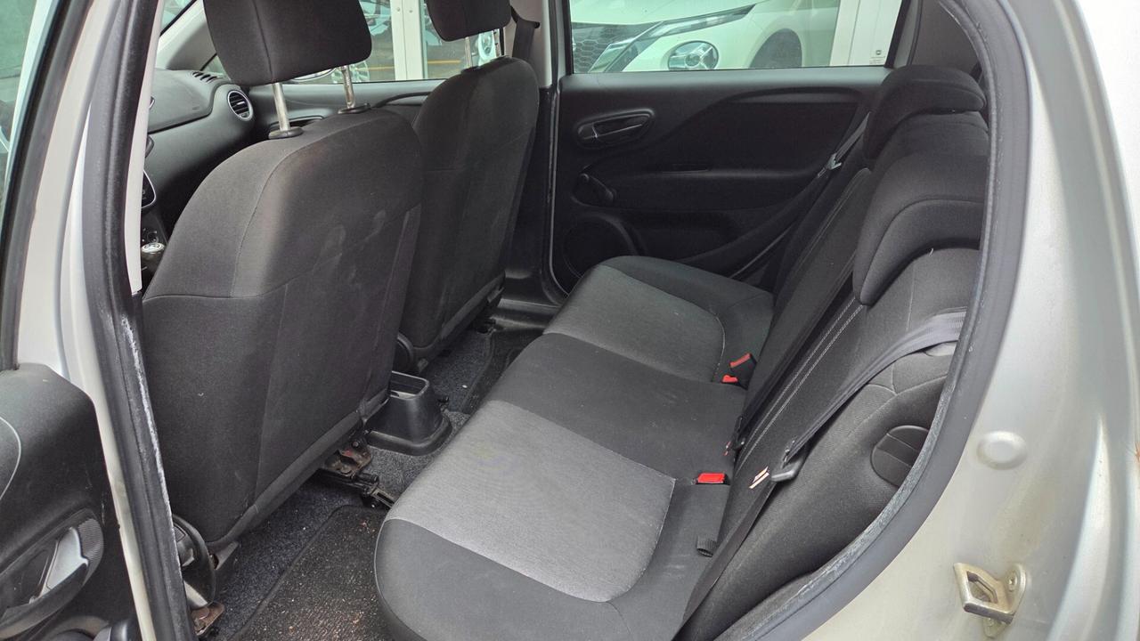 Fiat Punto 1.3 MJT II 75 CV 5 porte Street