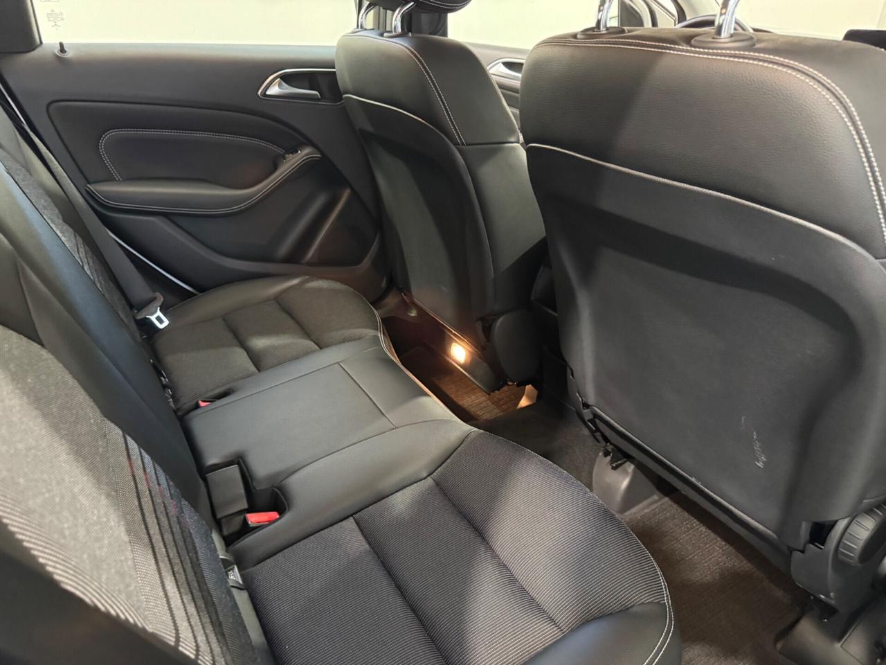Mercedes-benz B 200 d Automatic Premium