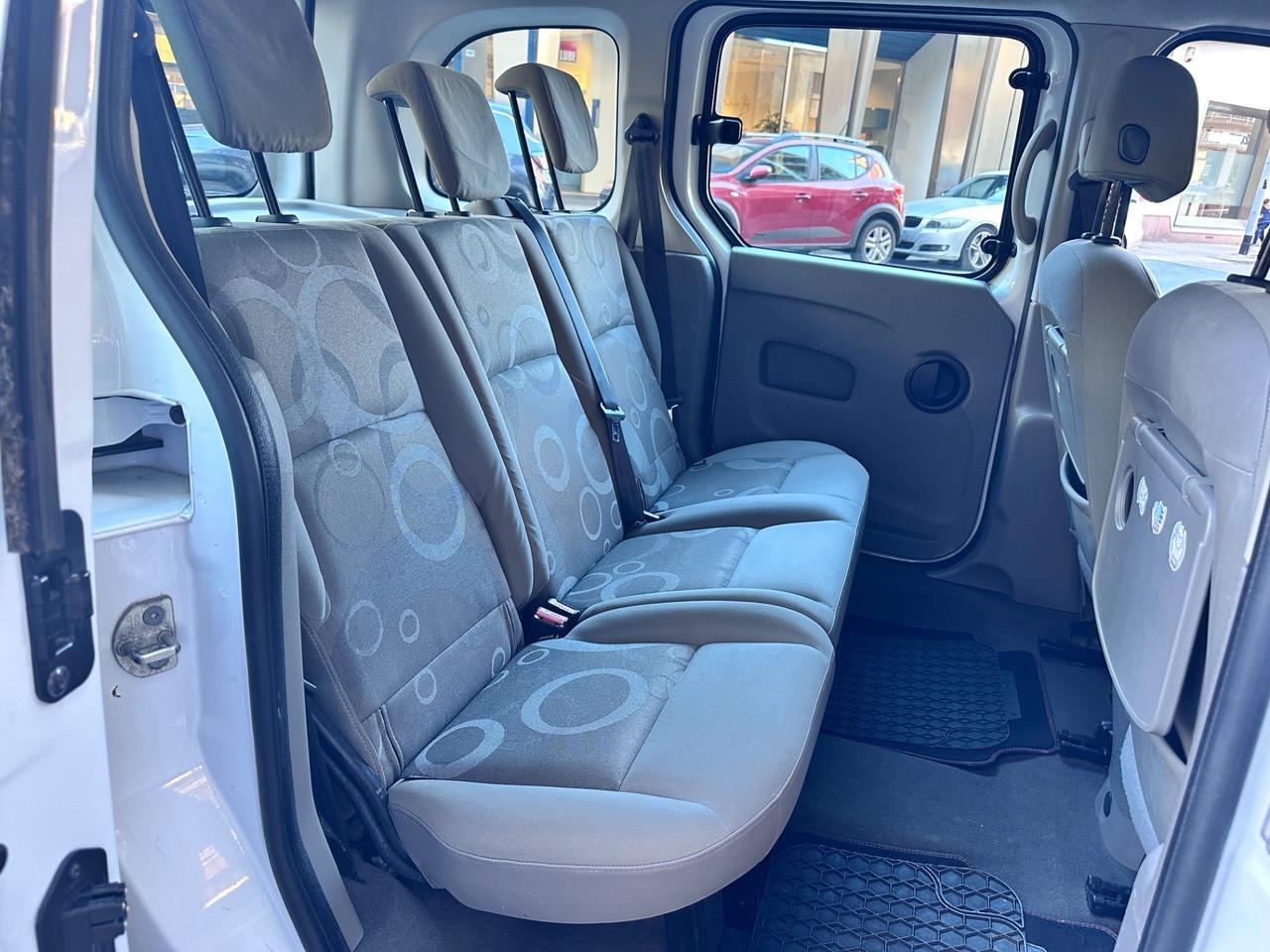 Renault Kangoo 1.6 105CV 5 porte Benzina/GPL fino 2030