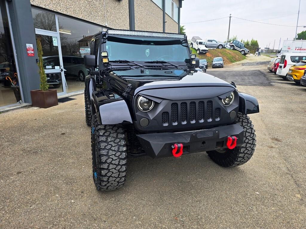 Jeep Wrangler 2.8 CRD SAHARA KIT TRASFORMER