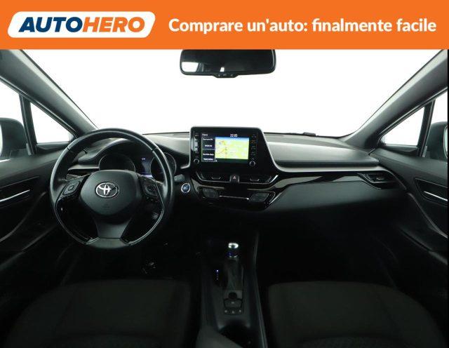 TOYOTA C-HR 1.8 Hybrid E-CVT Business