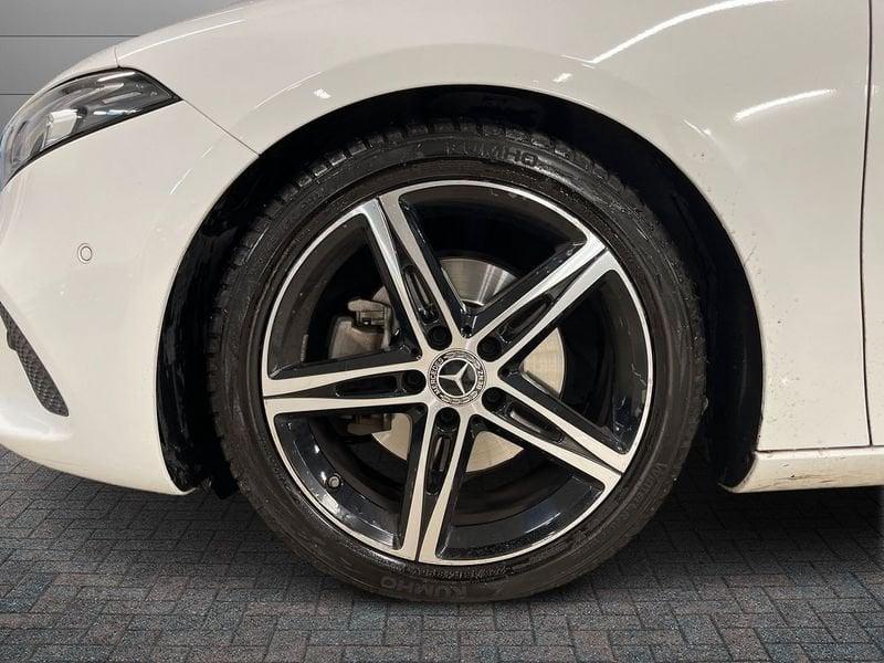 Mercedes-Benz Classe A A 180 d Sport Night edition auto