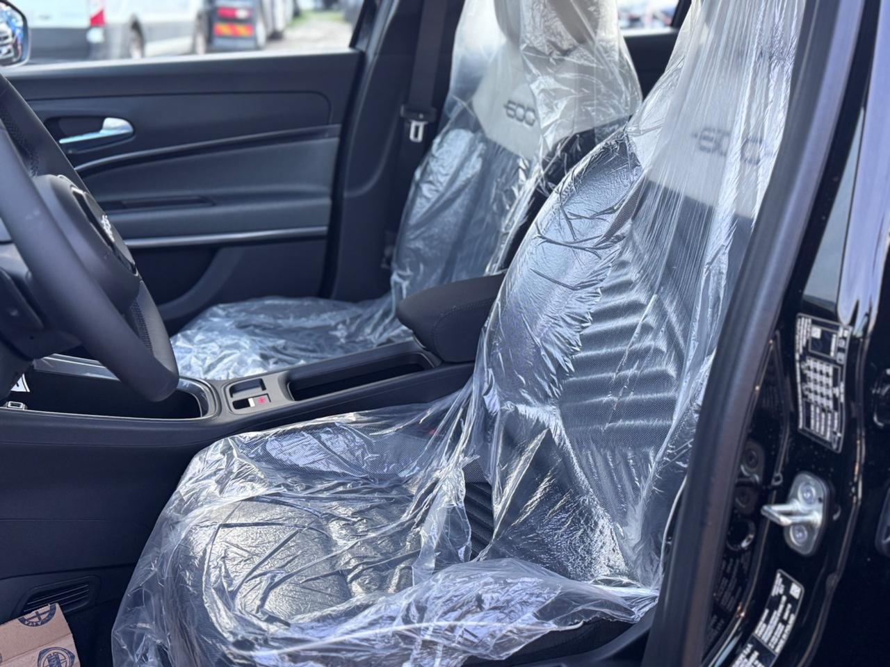 Fiat 600 Hybrid 145 CV DCT MHEV Icon