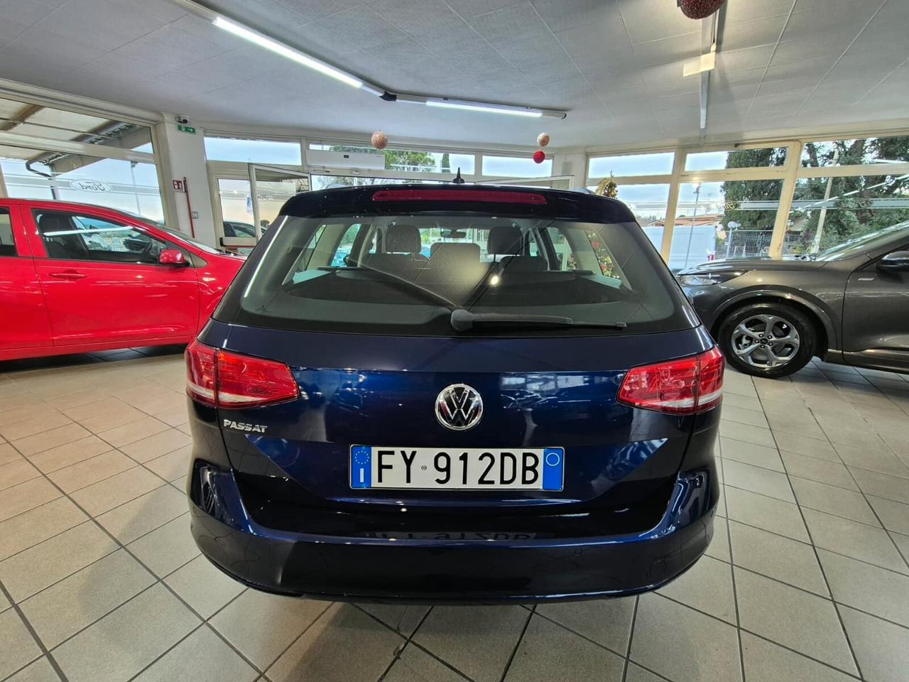 Volkswagen Passat Variant 1.6 TDI SCR DSG Business BMT